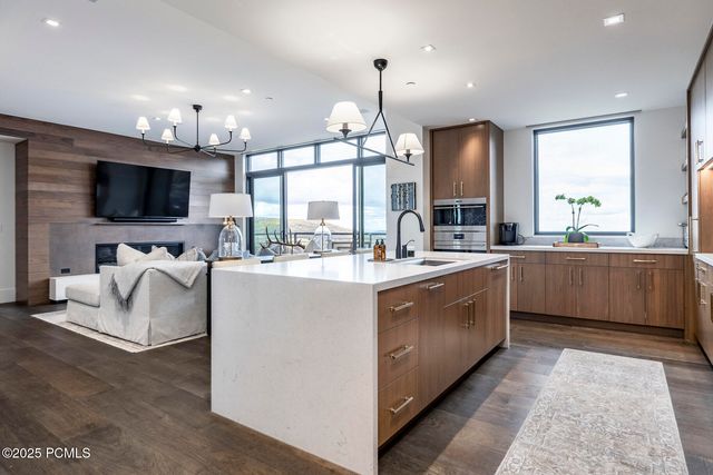 7677 Village Way 503, Park City, UT 84060