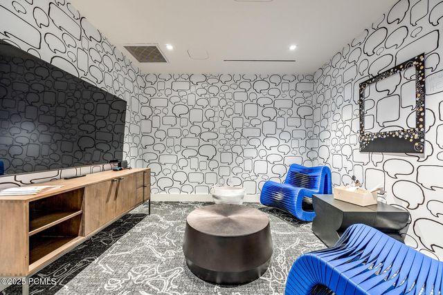 7677 Village Way 503, Park City, UT 84060