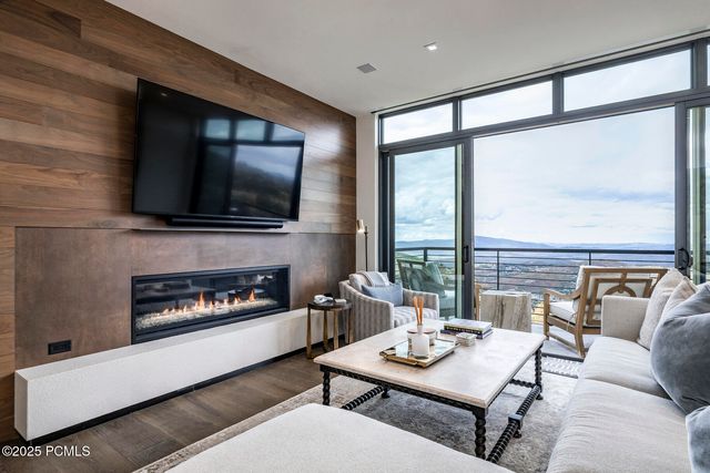 7677 Village Way 503, Park City, UT 84060