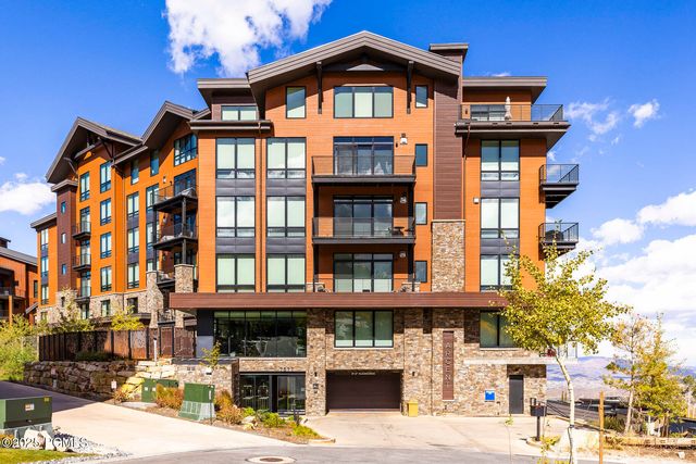 7677 Village Way 503, Park City, UT 84060