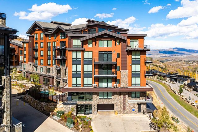 7677 Village Way 503, Park City, UT 84060