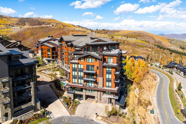 7677 Village Way 503, Park City, UT 84060