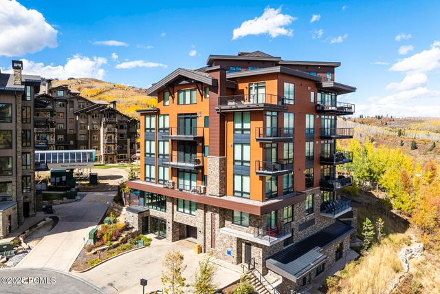 7677 Village Way 503, Park City, UT 84060
