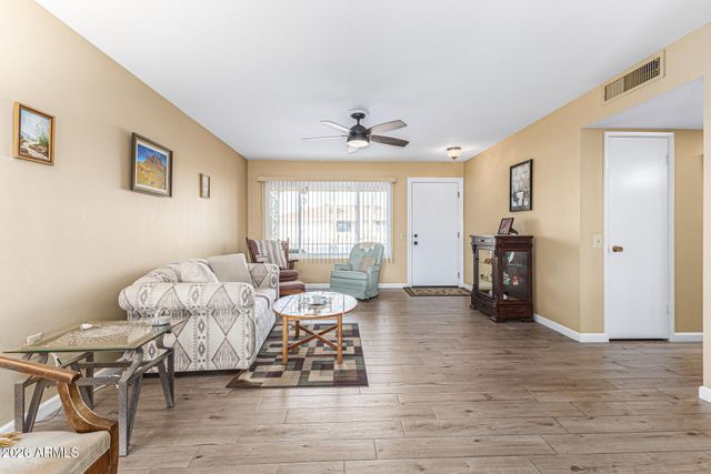 9625 W BRIARWOOD Circle N, Sun City, AZ 85351