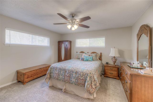 458 E Lake Drive, Livingston, TX 77351