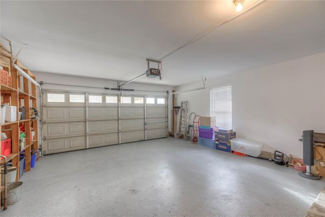 458 E Lake Drive, Livingston, TX 77351