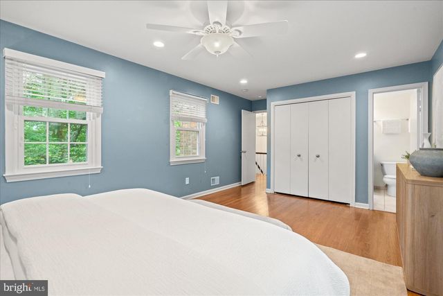 2232 MILITARY RD, Arlington, VA 22207