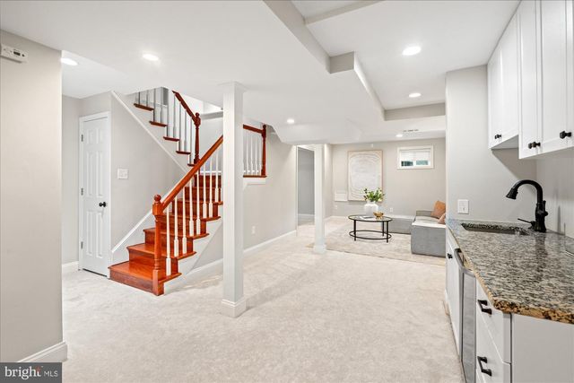 2232 MILITARY RD, Arlington, VA 22207