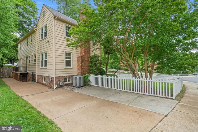 2232 MILITARY RD, Arlington, VA 22207