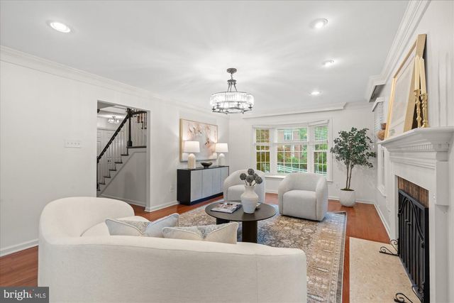 2232 MILITARY RD, Arlington, VA 22207