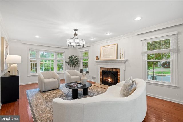 2232 MILITARY RD, Arlington, VA 22207