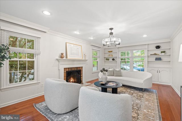 2232 MILITARY RD, Arlington, VA 22207