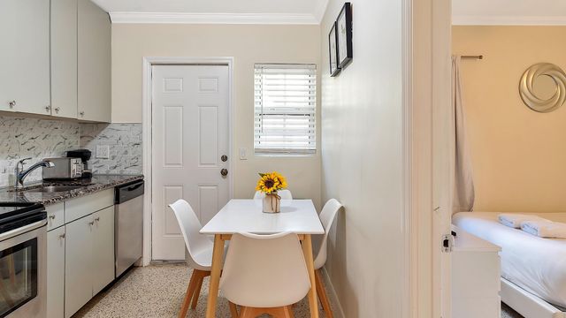 802 N J Street, Lake Worth Beach, FL 33460