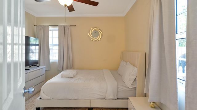 802 N J Street, Lake Worth Beach, FL 33460