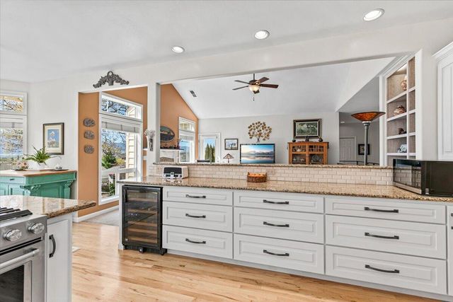 3910 Cherry Lane, Medford, OR 97504