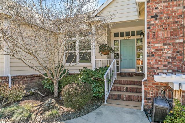 3910 Cherry Lane, Medford, OR 97504