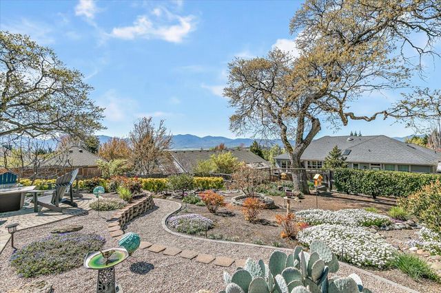 3910 Cherry Lane, Medford, OR 97504