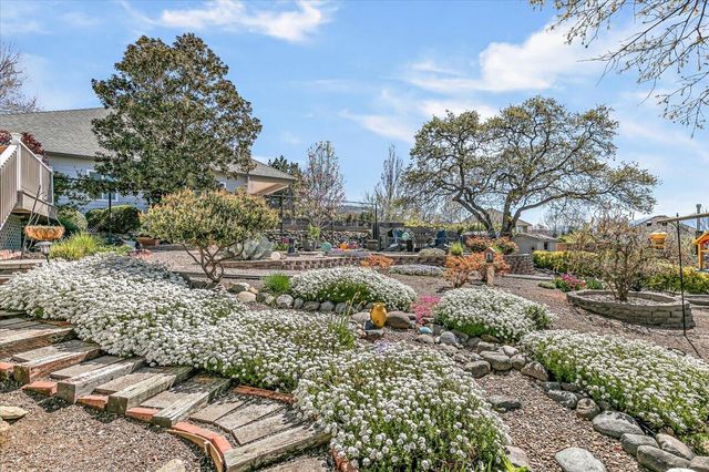 3910 Cherry Lane, Medford, OR 97504