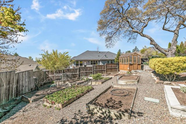 3910 Cherry Lane, Medford, OR 97504