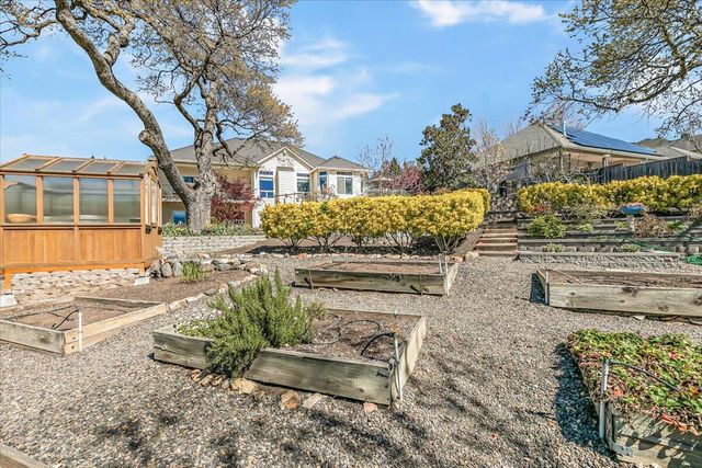 3910 Cherry Lane, Medford, OR 97504