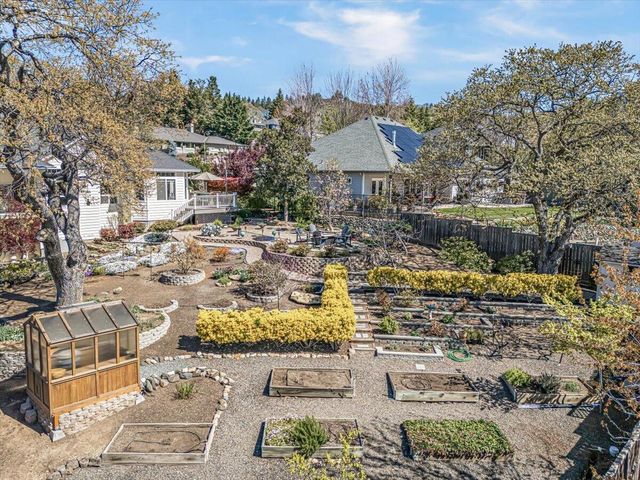 3910 Cherry Lane, Medford, OR 97504