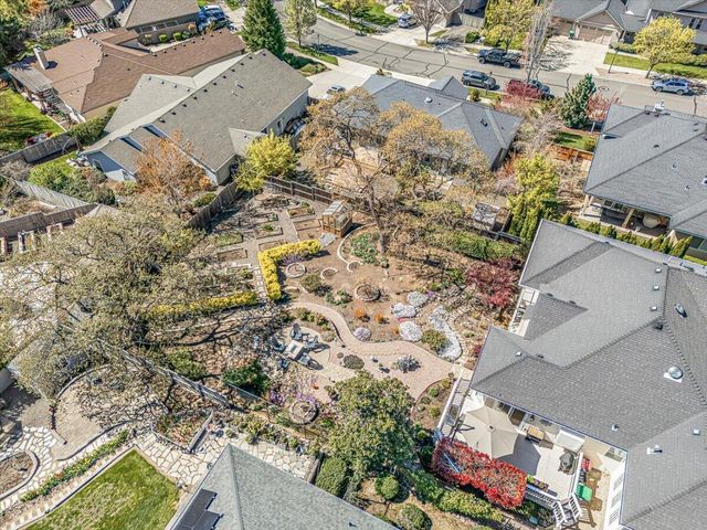 3910 Cherry Lane, Medford, OR 97504