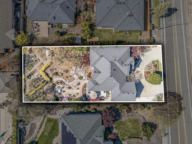 3910 Cherry Lane, Medford, OR 97504