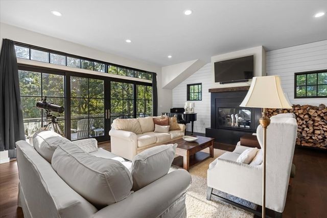 11 Oar And Line Road, Plymouth, MA 02360