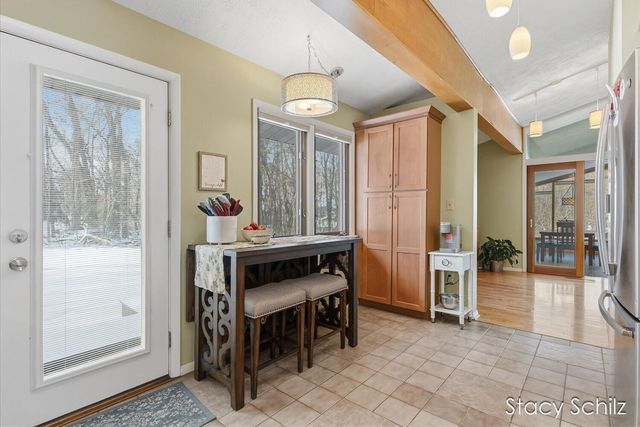 210 S Brewer Drive, Battle Creek, MI 49015