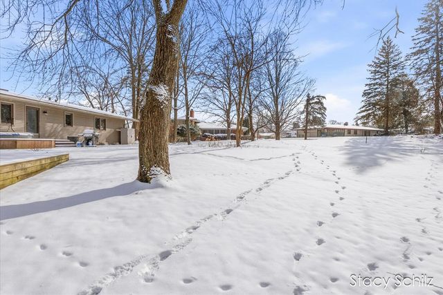 210 S Brewer Drive, Battle Creek, MI 49015