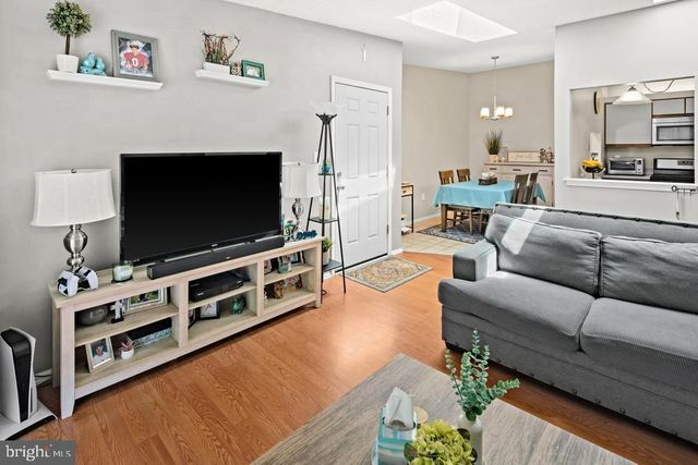 52 WILLOW CT, Hamilton, NJ 08619