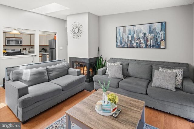 52 WILLOW CT, Hamilton, NJ 08619