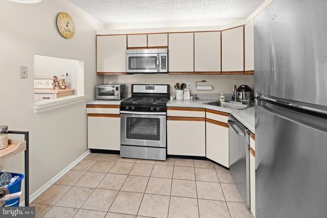 52 WILLOW CT, Hamilton, NJ 08619