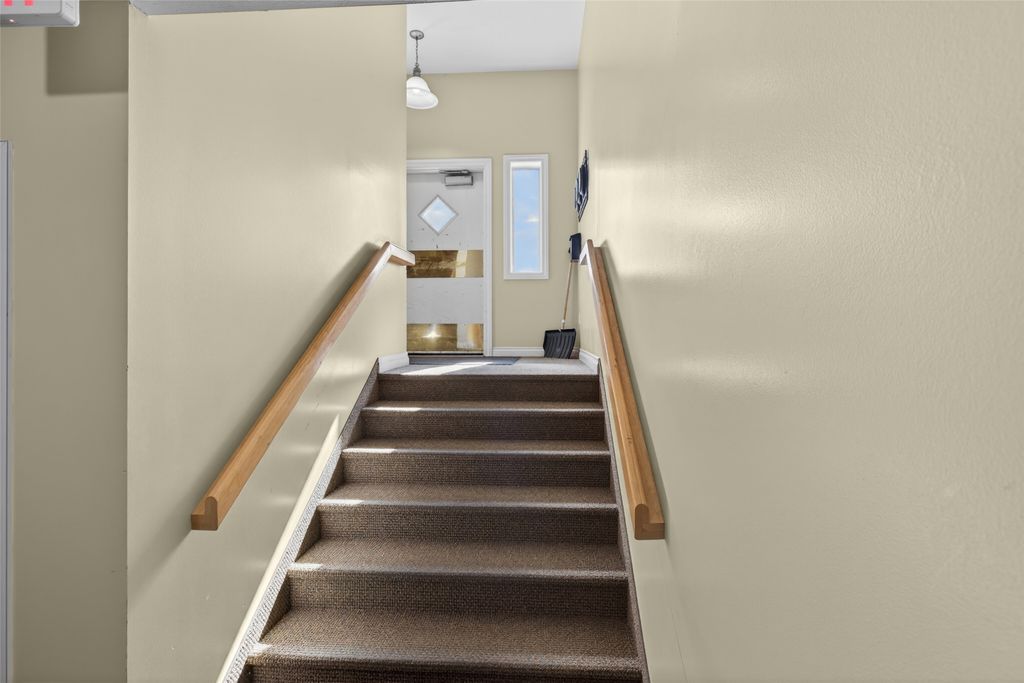 4409 2nd Avenue N, Great Falls, MT 59405 photo 2