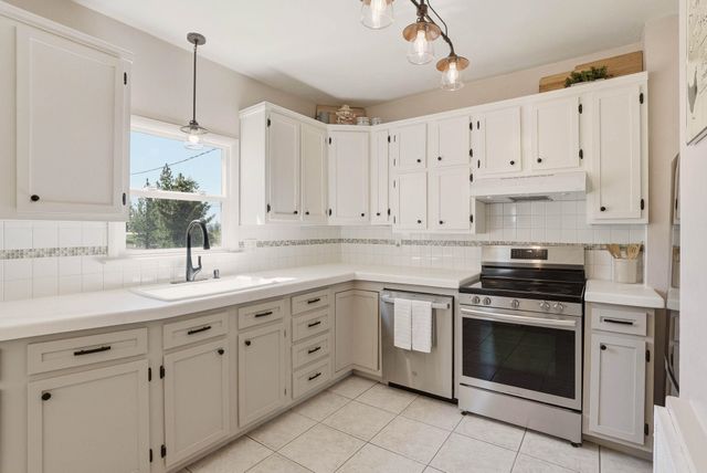3307 S Abbott Rd, Spokane, WA 99224