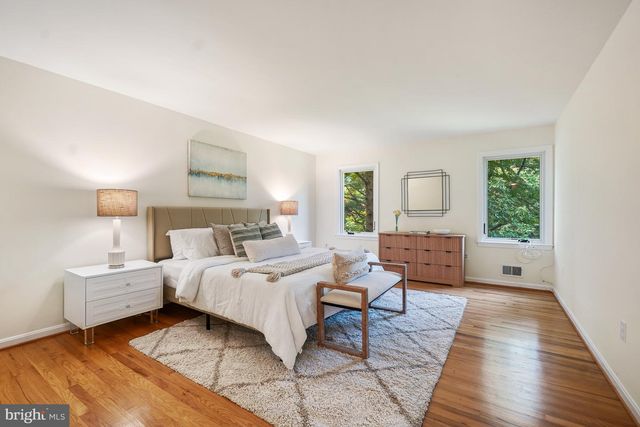 11701 BEEKMAN PL, Potomac, MD 20854