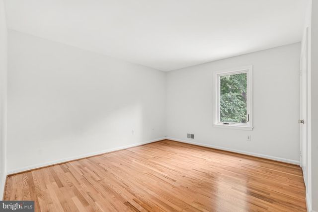 11701 BEEKMAN PL, Potomac, MD 20854
