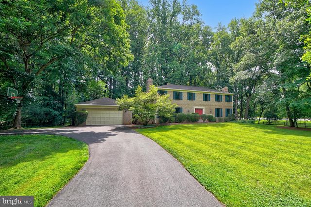 11701 BEEKMAN PL, Potomac, MD 20854