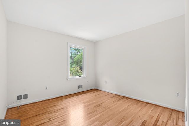 11701 BEEKMAN PL, Potomac, MD 20854