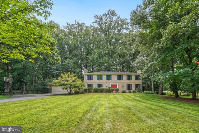 11701 BEEKMAN PL, Potomac, MD 20854