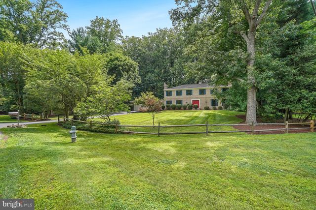 11701 BEEKMAN PL, Potomac, MD 20854