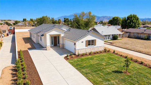 1290 Pennsylvania, Beaumont, CA 92223