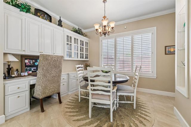 805 Hawkesbury Park, Norman, OK 73072