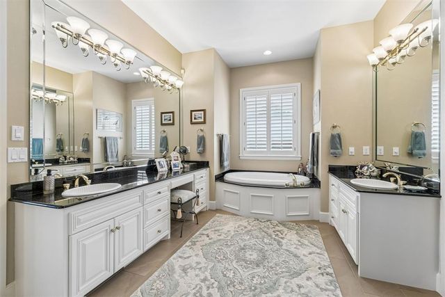 805 Hawkesbury Park, Norman, OK 73072