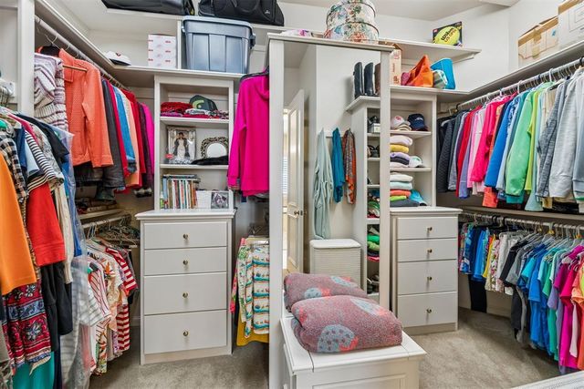 805 Hawkesbury Park, Norman, OK 73072