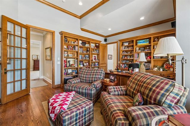 805 Hawkesbury Park, Norman, OK 73072