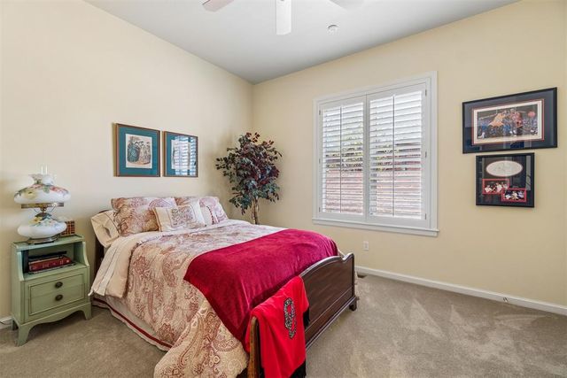 805 Hawkesbury Park, Norman, OK 73072