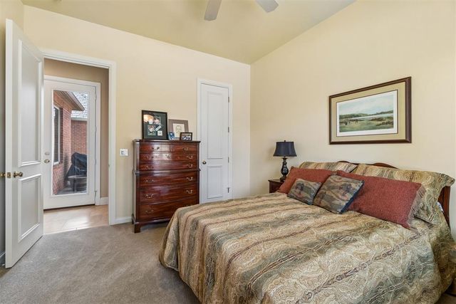 805 Hawkesbury Park, Norman, OK 73072