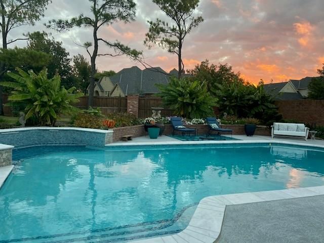 805 Hawkesbury Park, Norman, OK 73072