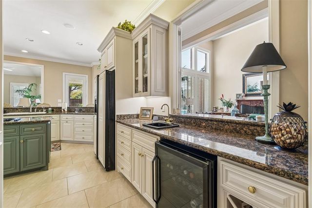 805 Hawkesbury Park, Norman, OK 73072